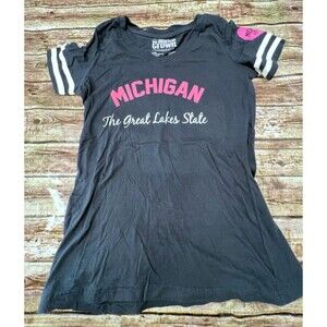 American Crown Michigan Girl Women's Navy Blue T-Shirt Size Large NWOT